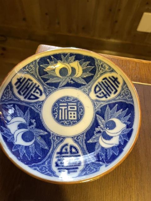 モモのモチーフ